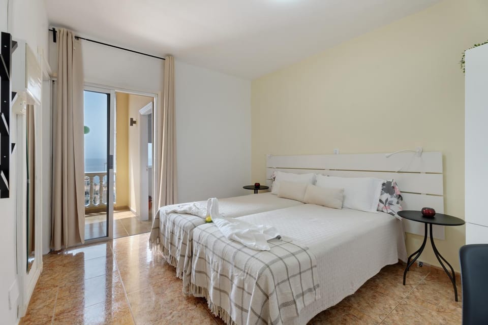 Property building, Living room, Bedroom