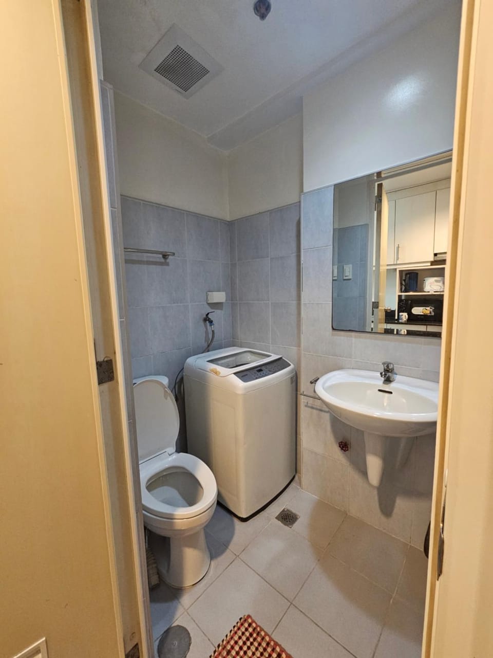 Bathroom, bidet