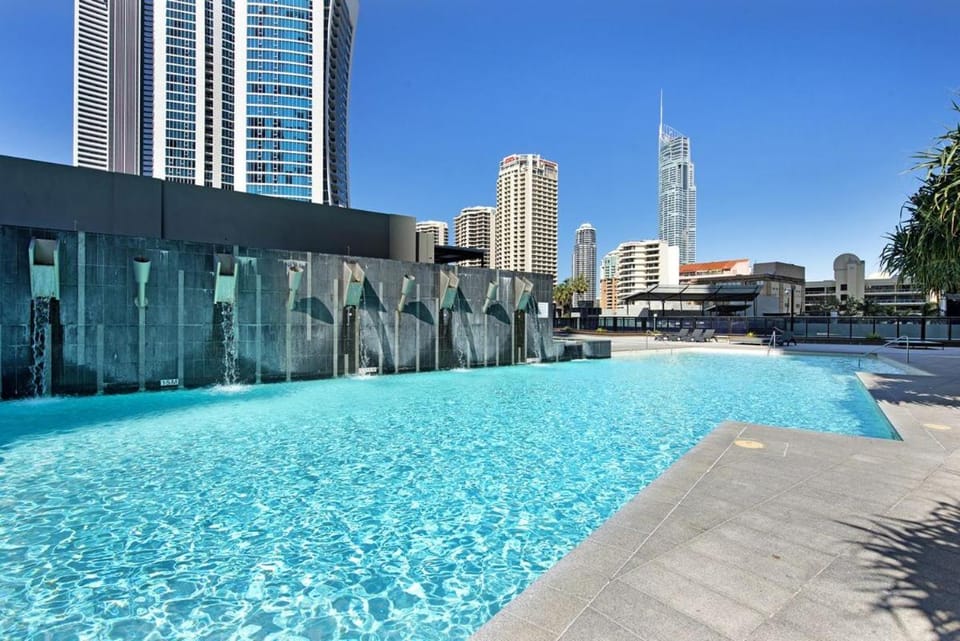 Swimming pool, Swimming pool