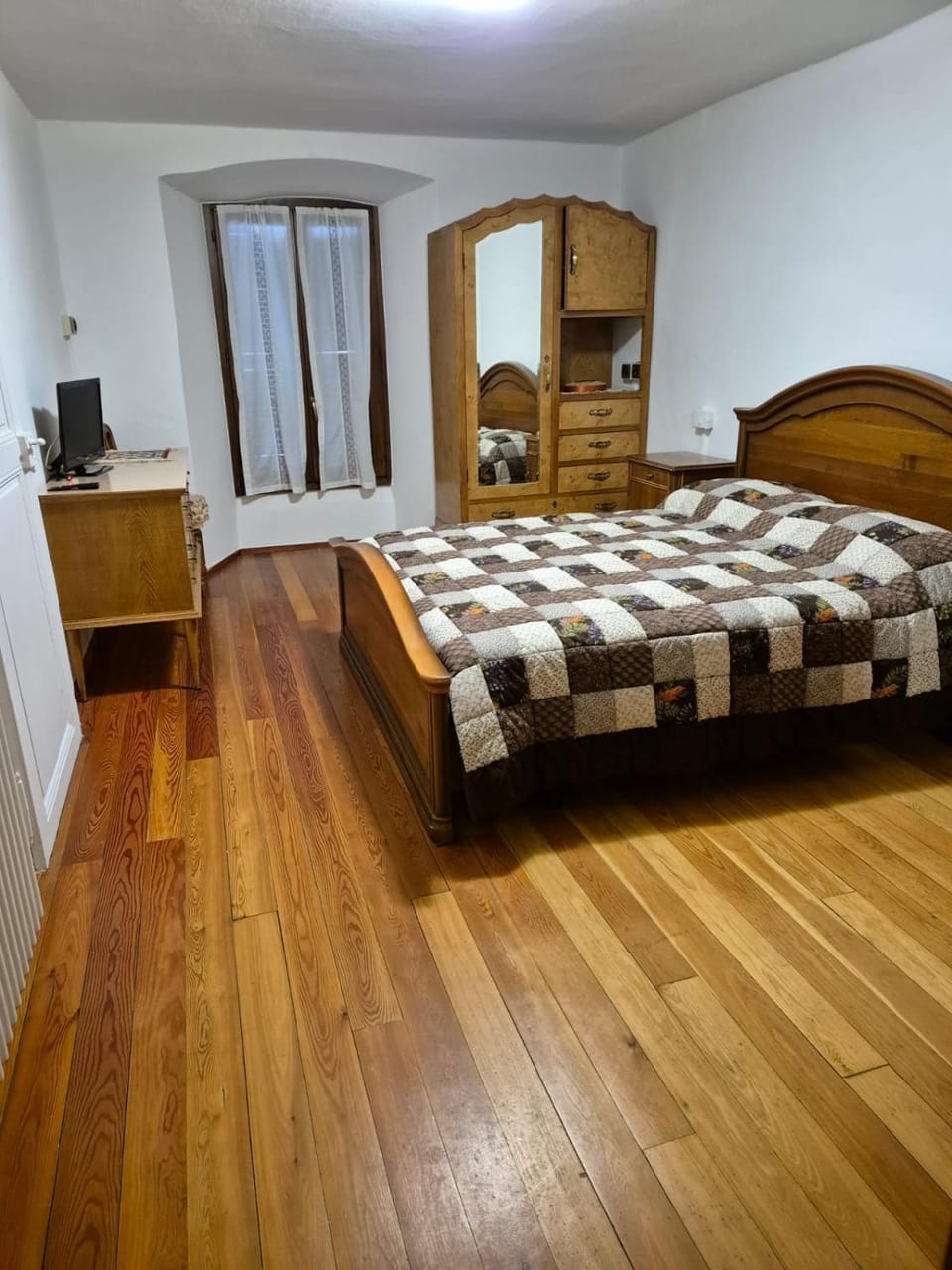 Bed, Bedroom, wardrobe