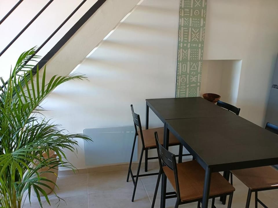 Appartement cosy centre historique avec rooftop Apartment in Toulon