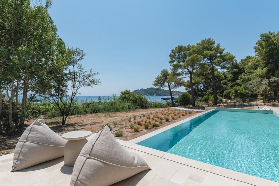 Day, Garden, Garden view, Pool view, Sea view, Swimming pool, sunbed