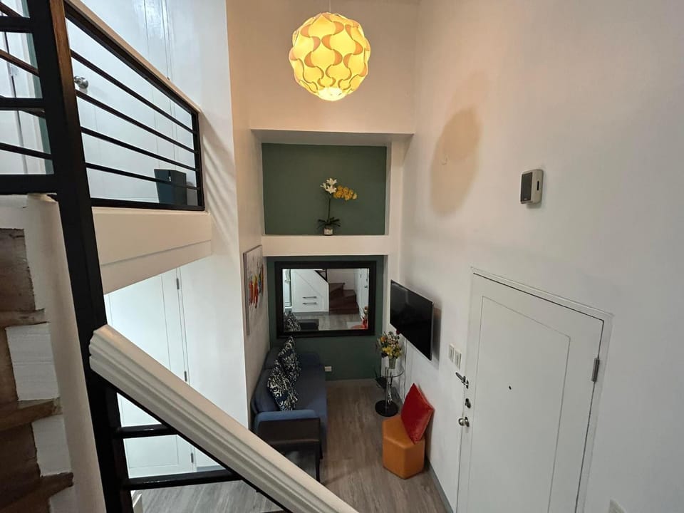 Communal lounge/ TV room, Living room, Seating area