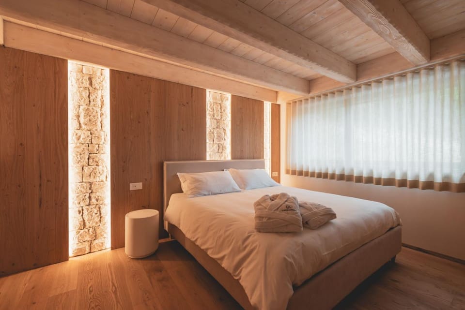 Bed, Photo of the whole room, Bedroom, towels, wardrobe