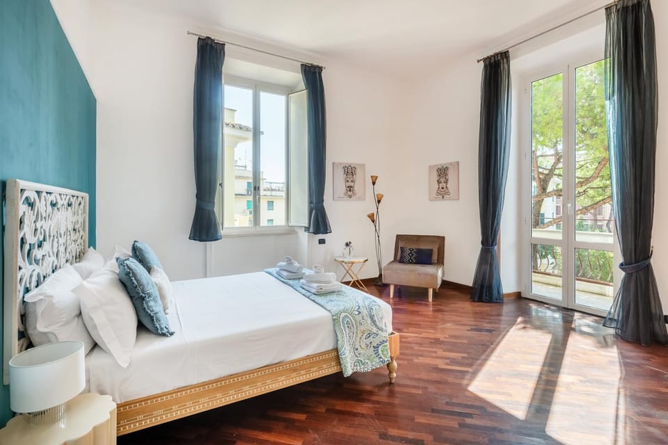 Bed, Balcony/Terrace, Photo of the whole room, Bedroom
