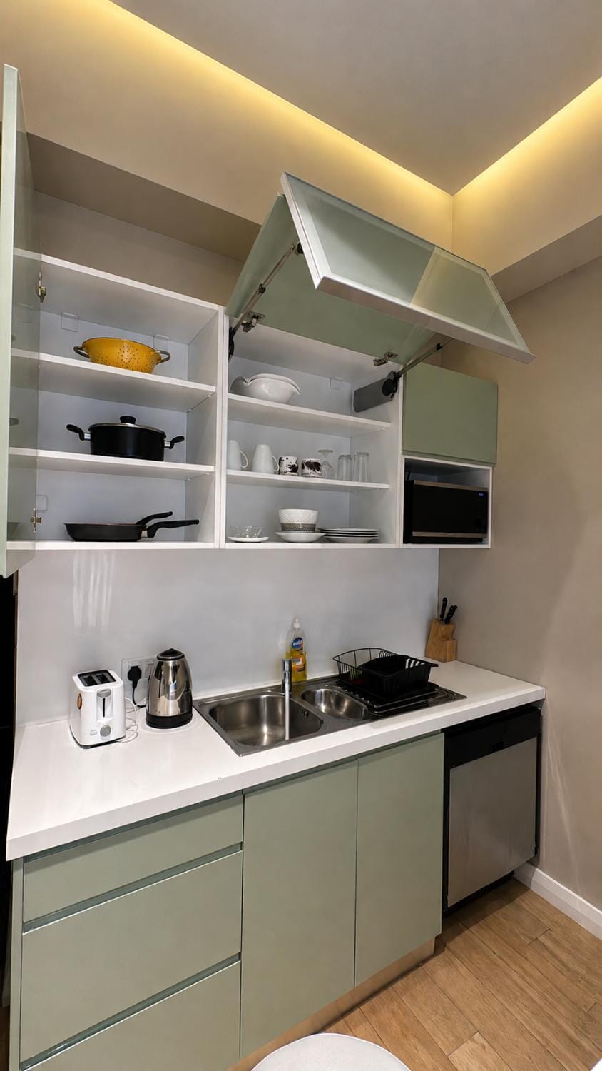 Kitchen or kitchenette, kitchen