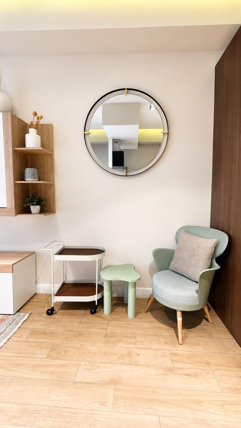 Seating area, Bedroom, furniture