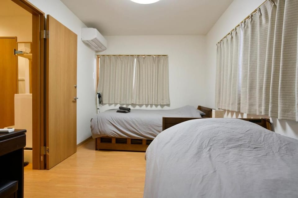 Ueno Hoshi-5 minutes from Iriya Station-1 stop from Ueno station Villa in Japan