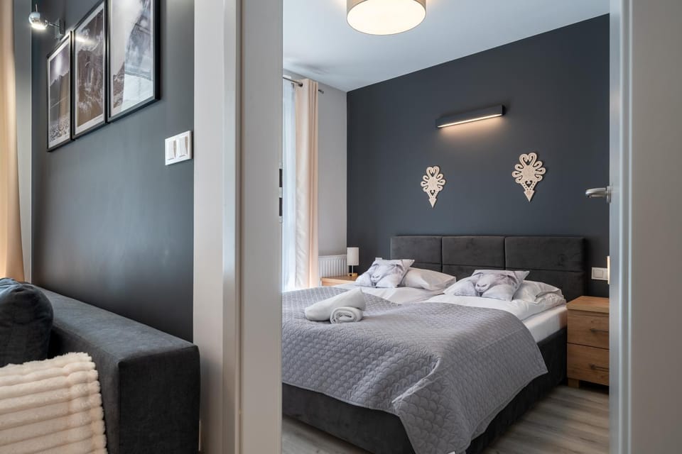Living room, Bedroom