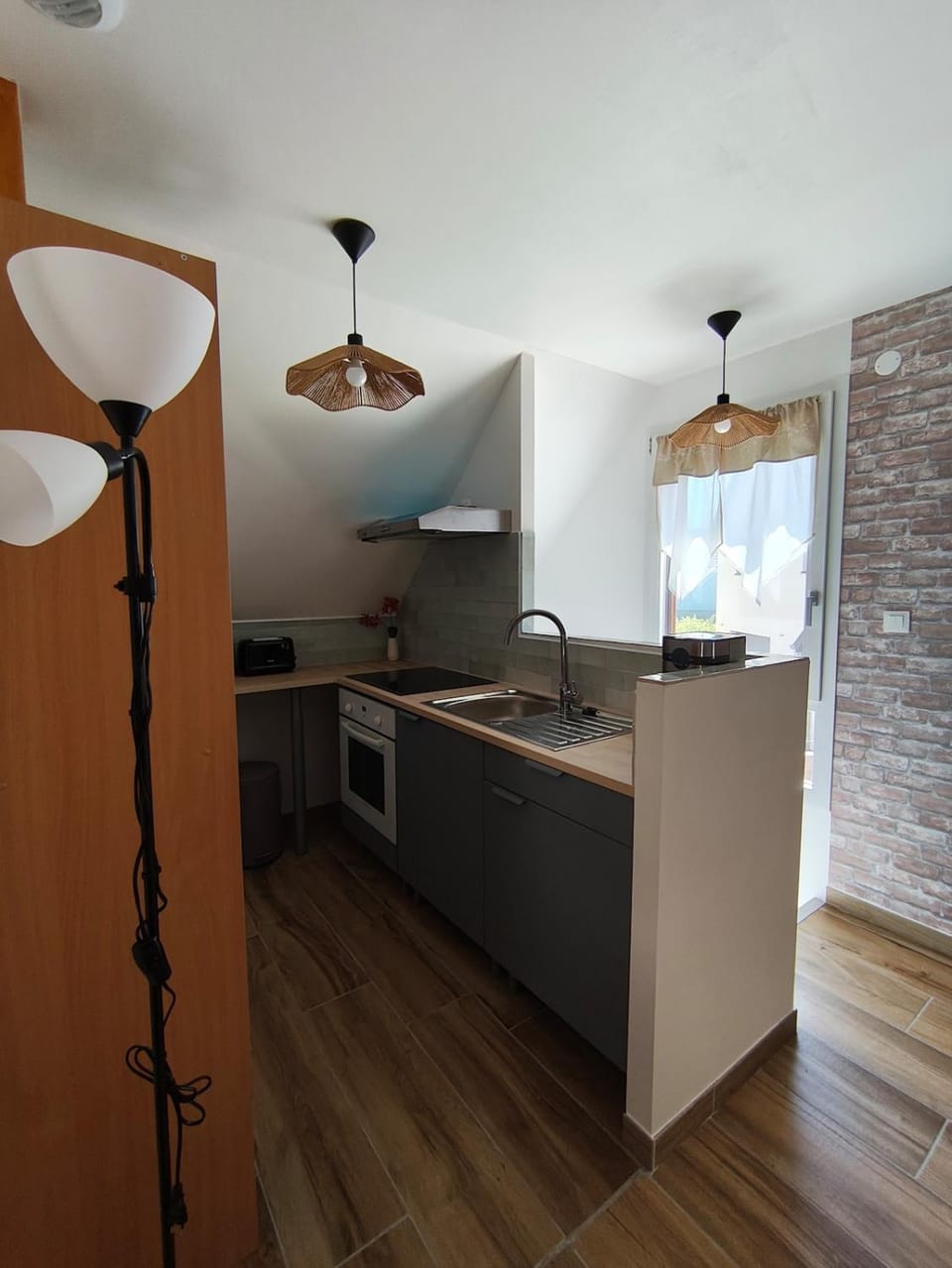 Kitchen or kitchenette