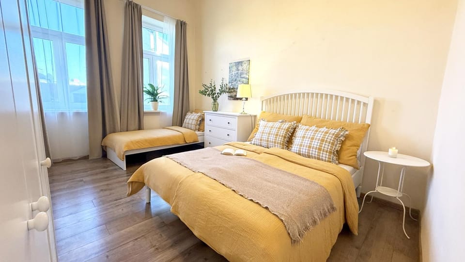 Photo of the whole room, Bedroom, City view, wardrobe