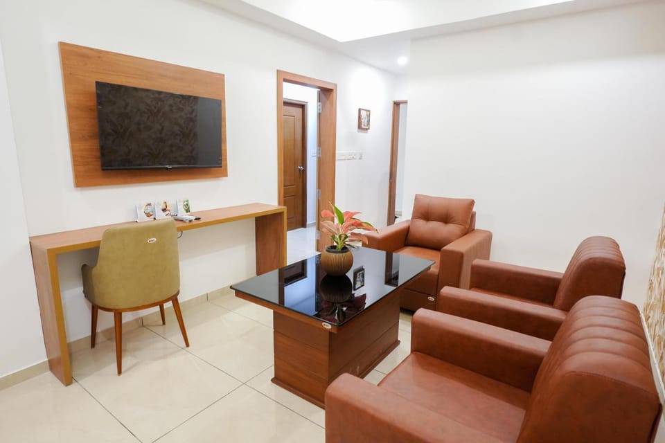 Hotel Praada Residency Hotel in Kerala