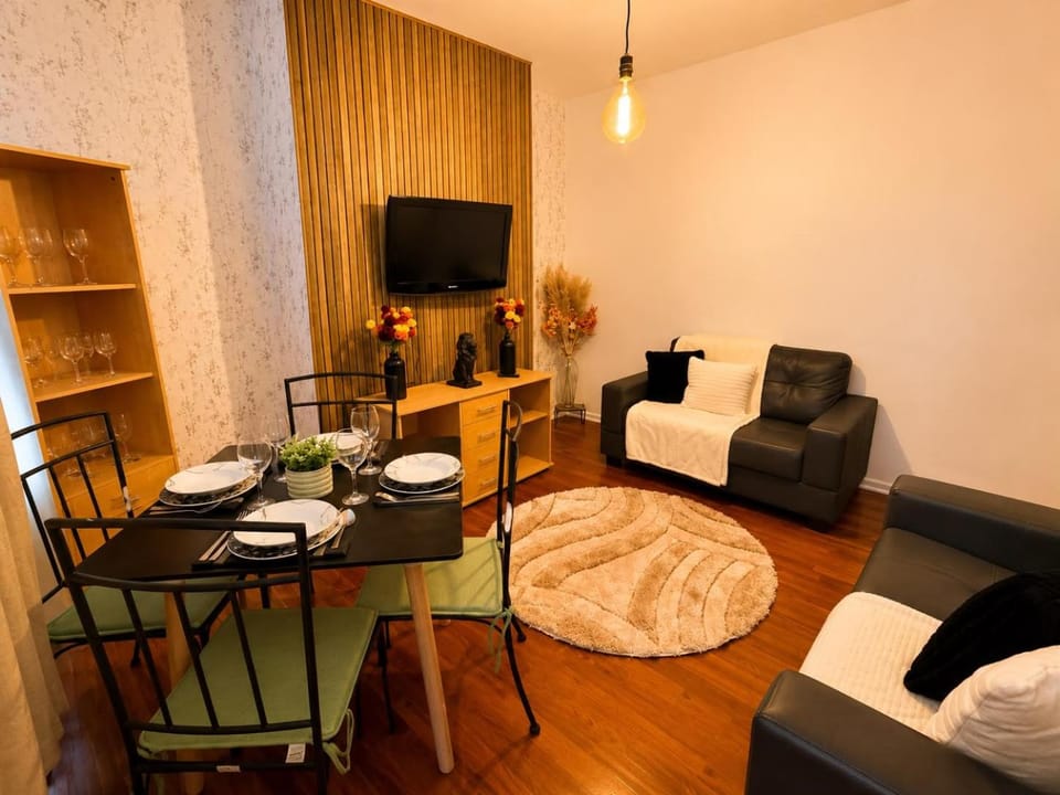 House 10 minutes from the Center Apartment in Liverpool