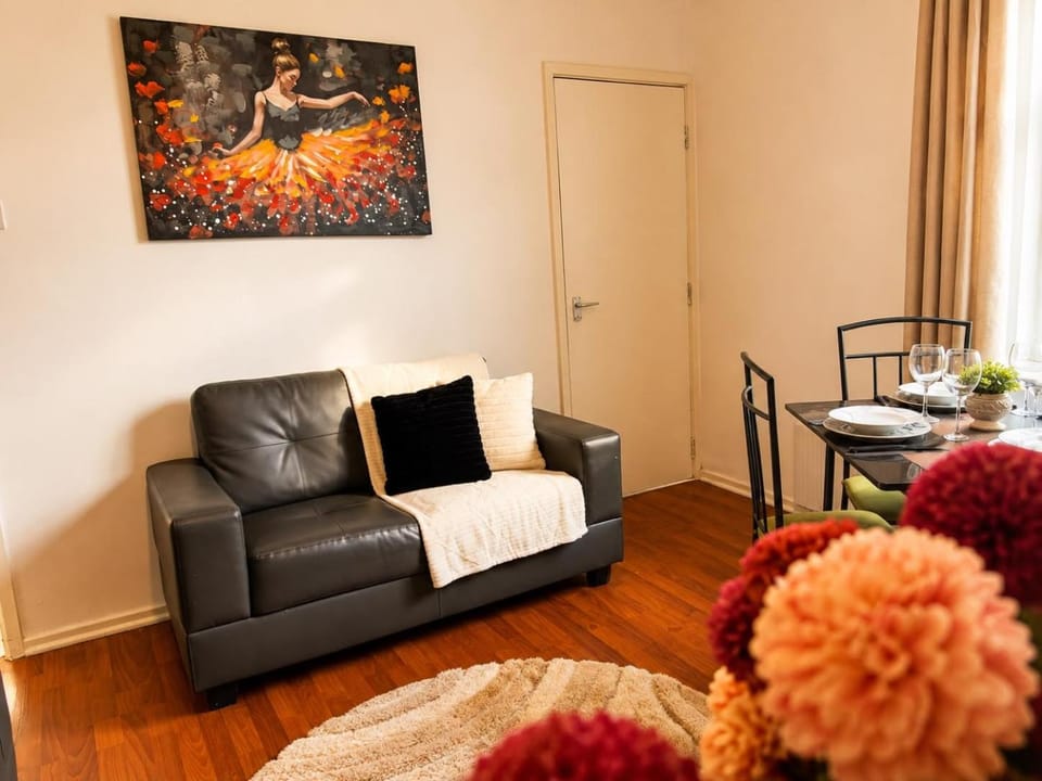 House 10 minutes from the Center Apartment in Liverpool
