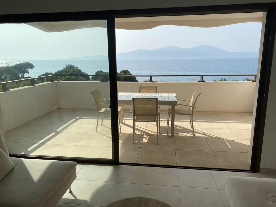 Pietrosella Bord de Mer Apartment in Corsica