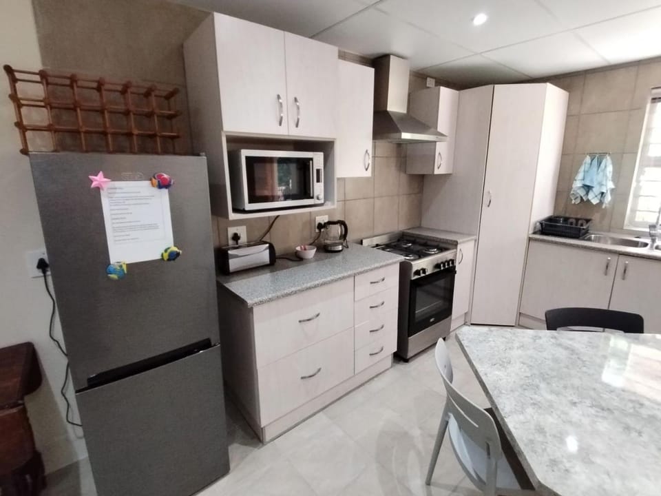 Ce-la-vie Apartment in Port Elizabeth