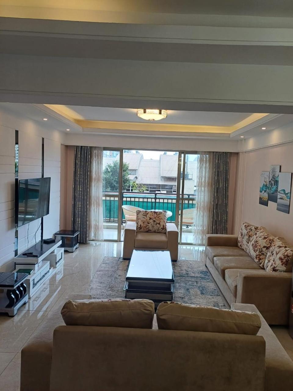 Blonch's Airbnbs Apartment in Nairobi County
