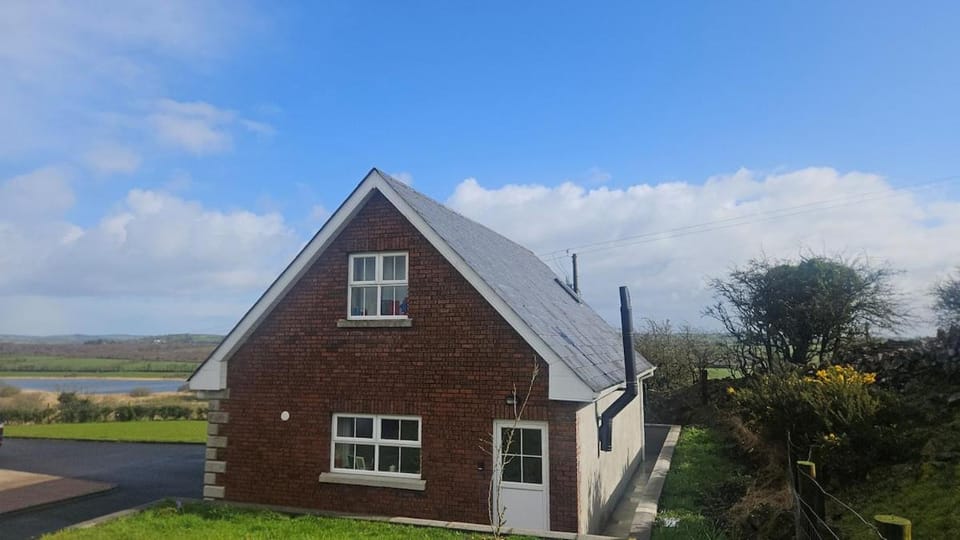 Property building, Day, Natural landscape