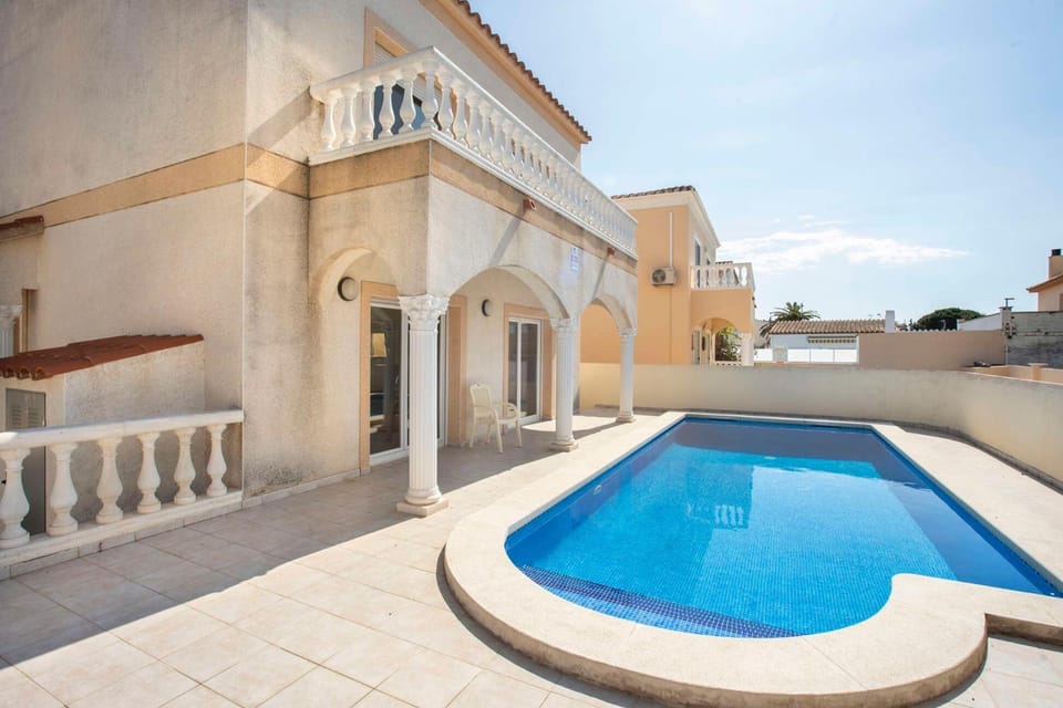 Hot Tub, Balcony/Terrace, Pool view, Swimming pool