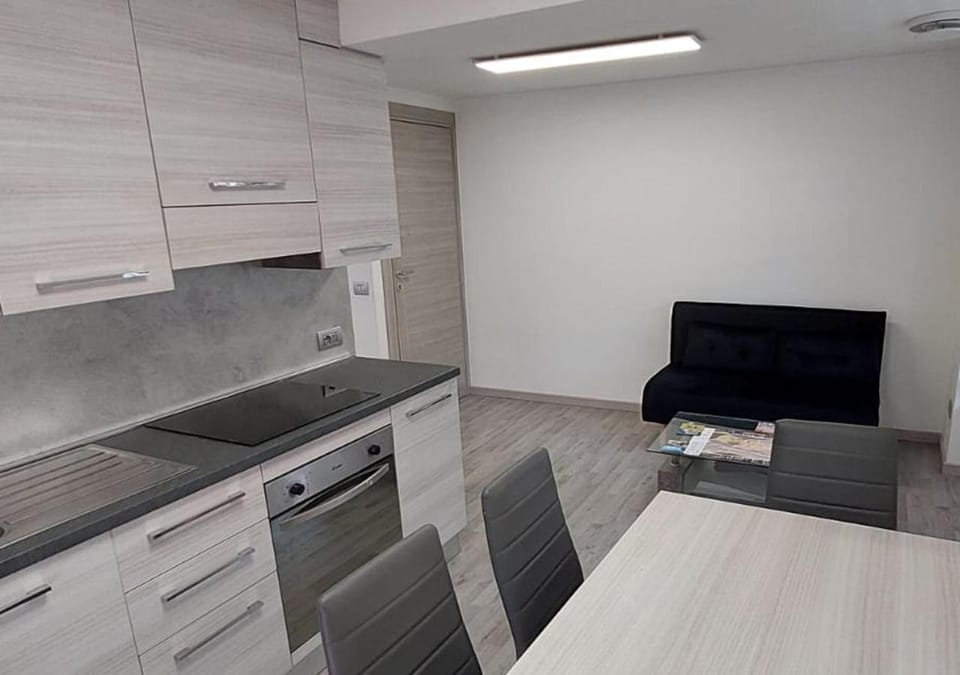 Living room, oven, stove