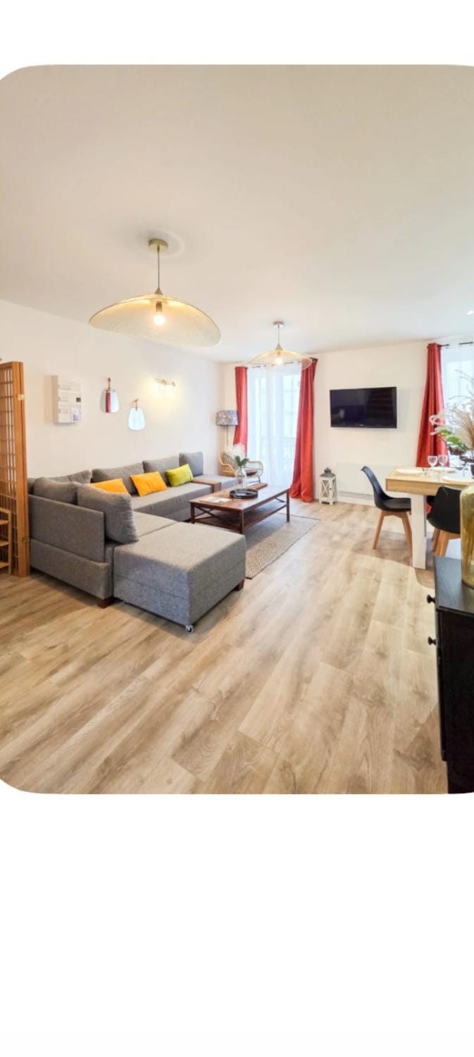 J2 duplex, central, proche gare, therme, opéra Apartment in Auvergne-Rhône-Alpes