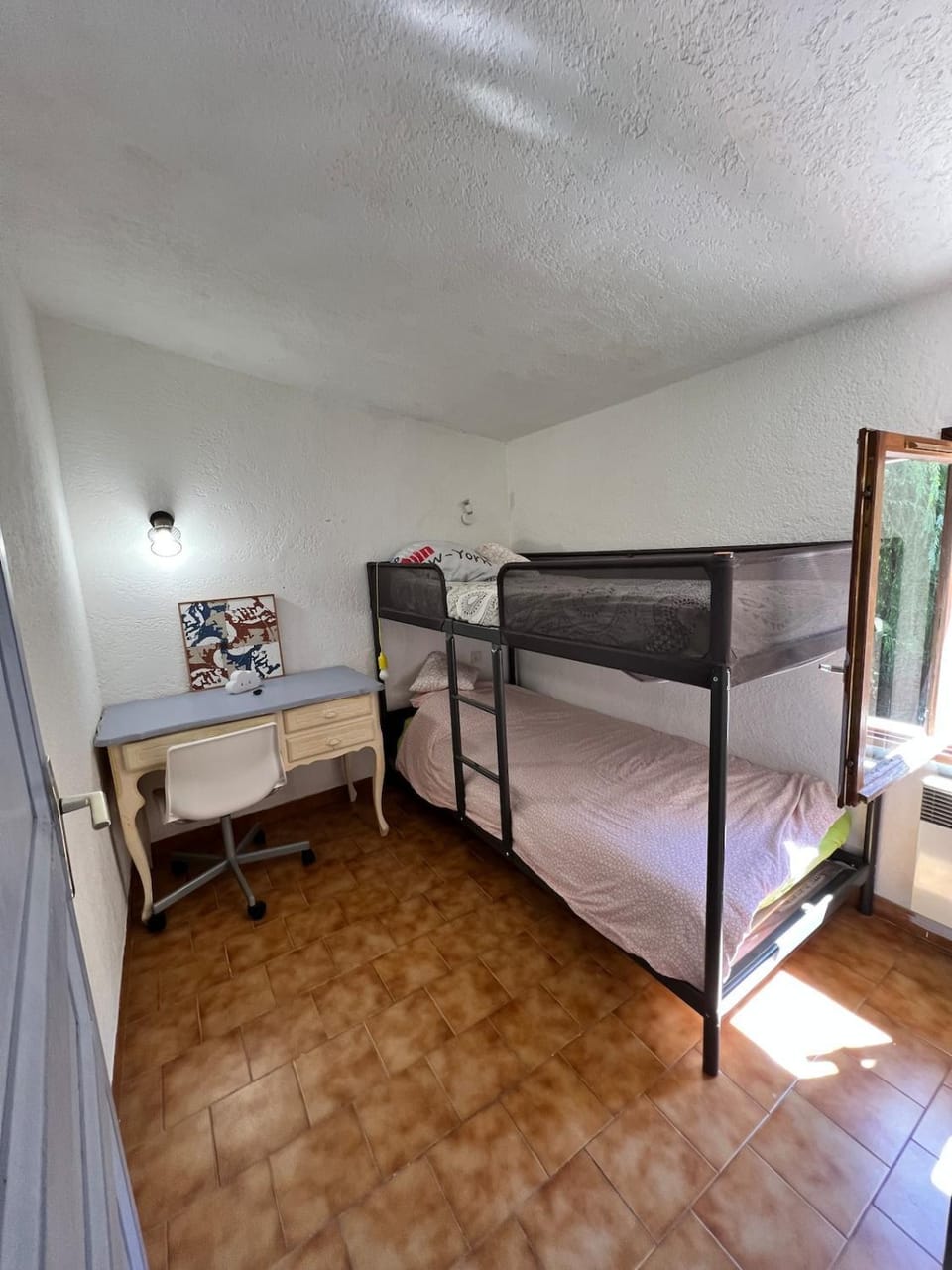 bunk bed