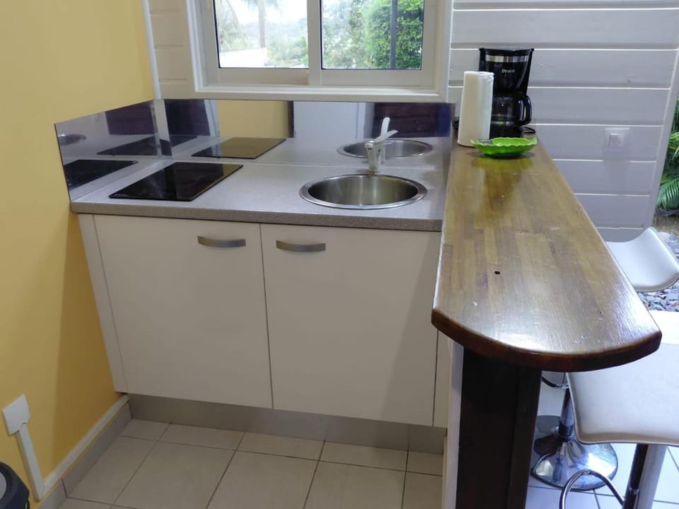 Bungalow Dumonter House in Petit-Bourg