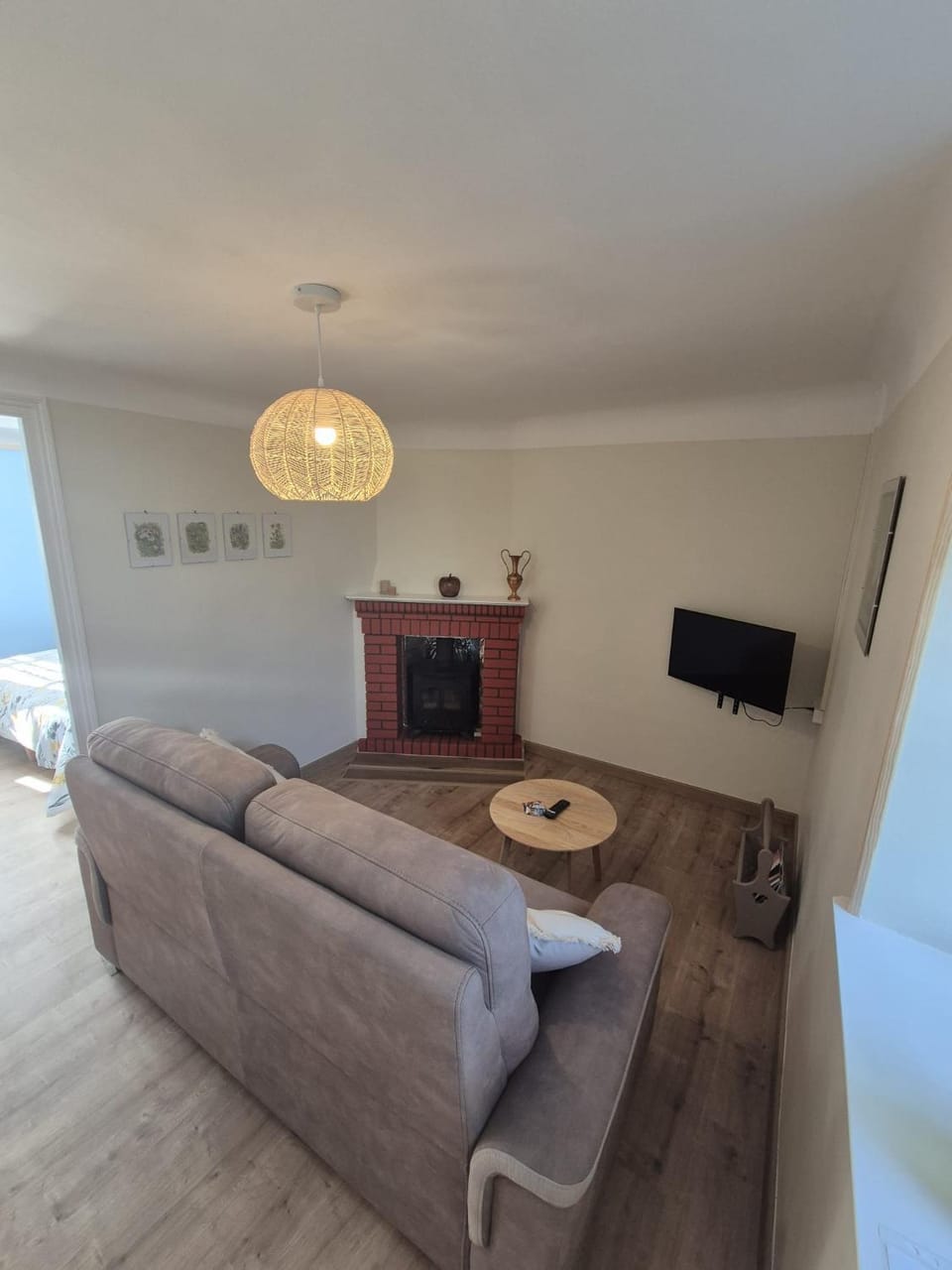 TV and multimedia, Living room, Seating area