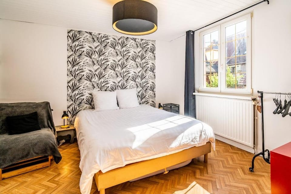 Bed, Photo of the whole room, Bedroom