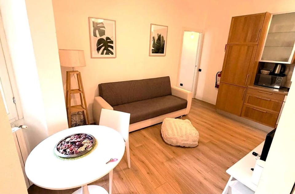 Elegant Apartment Isola District Apartment in Milan