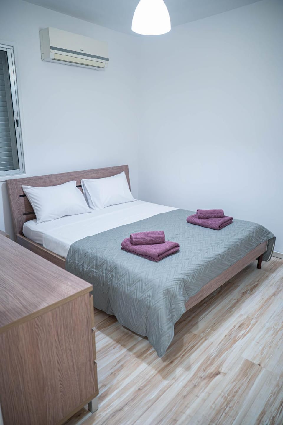 Bed, Photo of the whole room, Bedroom, towels, air conditioner