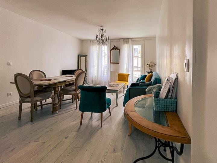 Cosy Stay with Balcony Near the Beach Apartment in Deauville