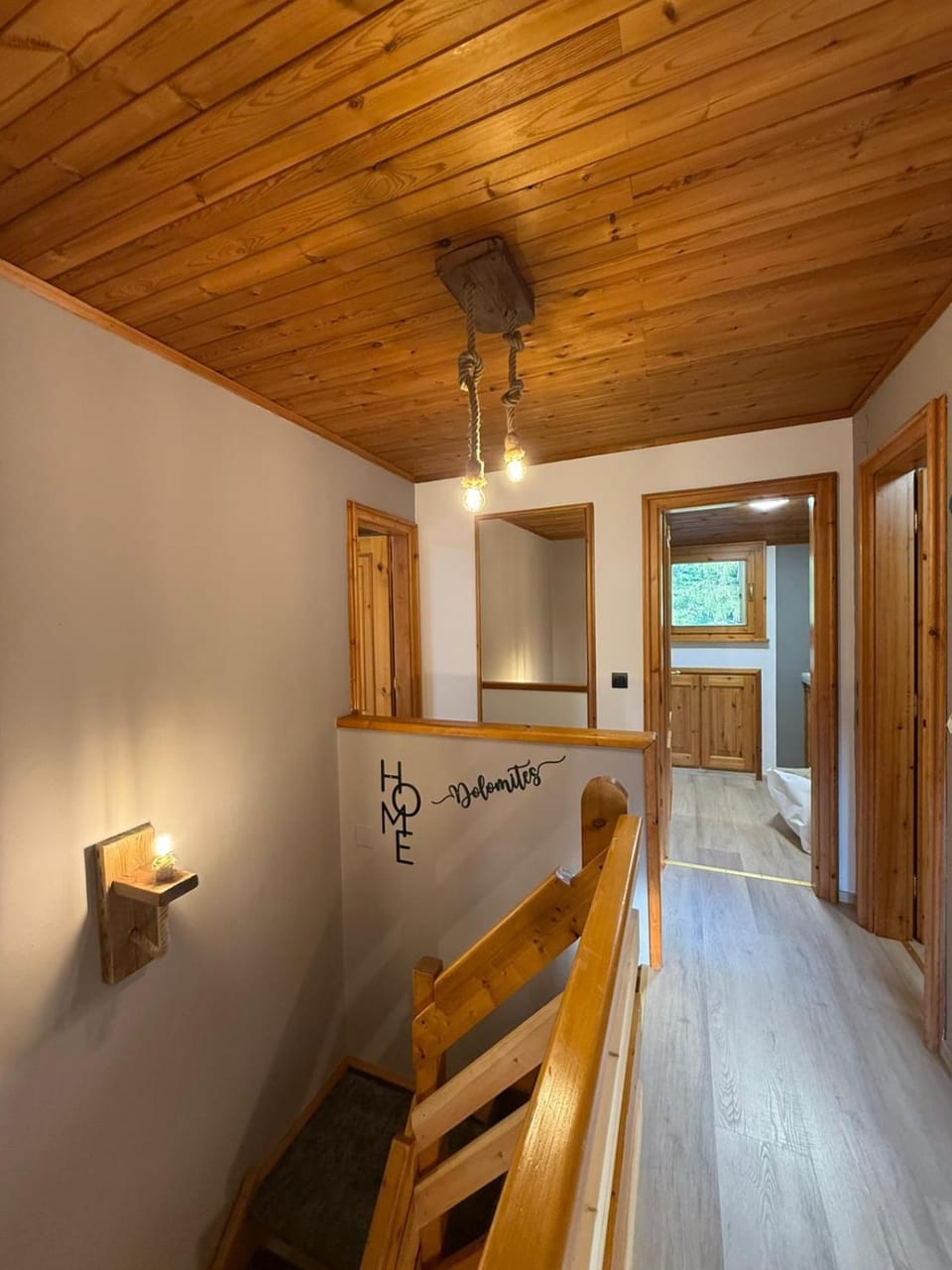 Appartamento DOLOMITES con BOX privato Apartment in Canazei