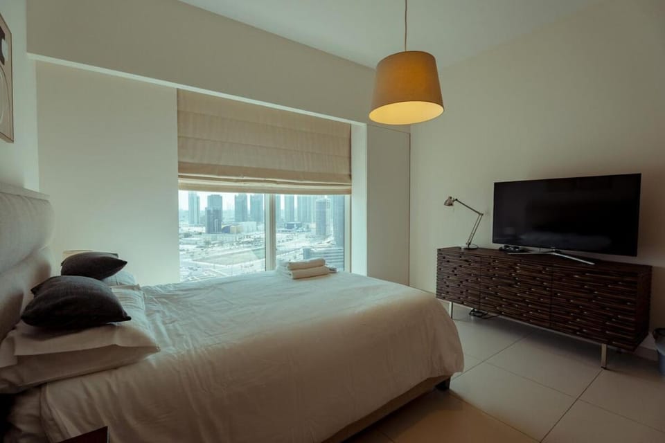 Stylish 1BR Sleeps 4 Gate Tower, Reem Island Apartment in Abu Dhabi