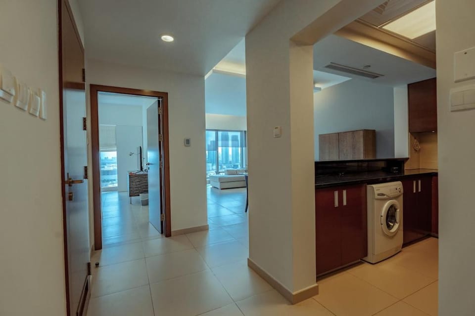 Stylish 1BR Sleeps 4 Gate Tower, Reem Island Apartment in Abu Dhabi