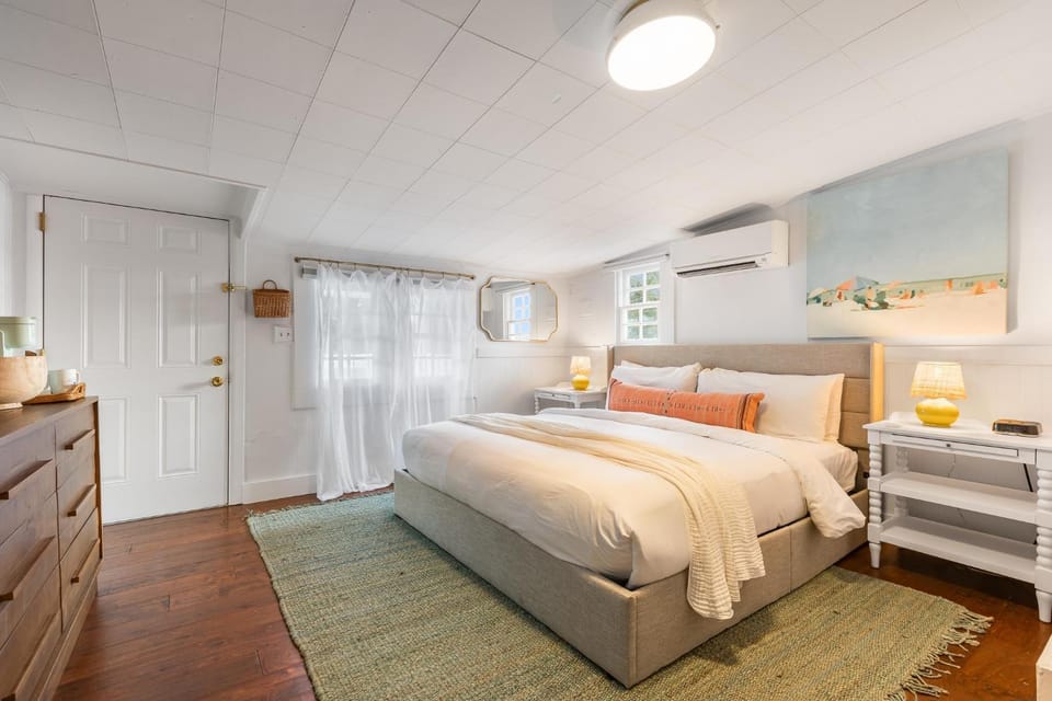 THE CORNISH SUITE at Inn on Fleming Key West! Bed and Breakfast in Key West