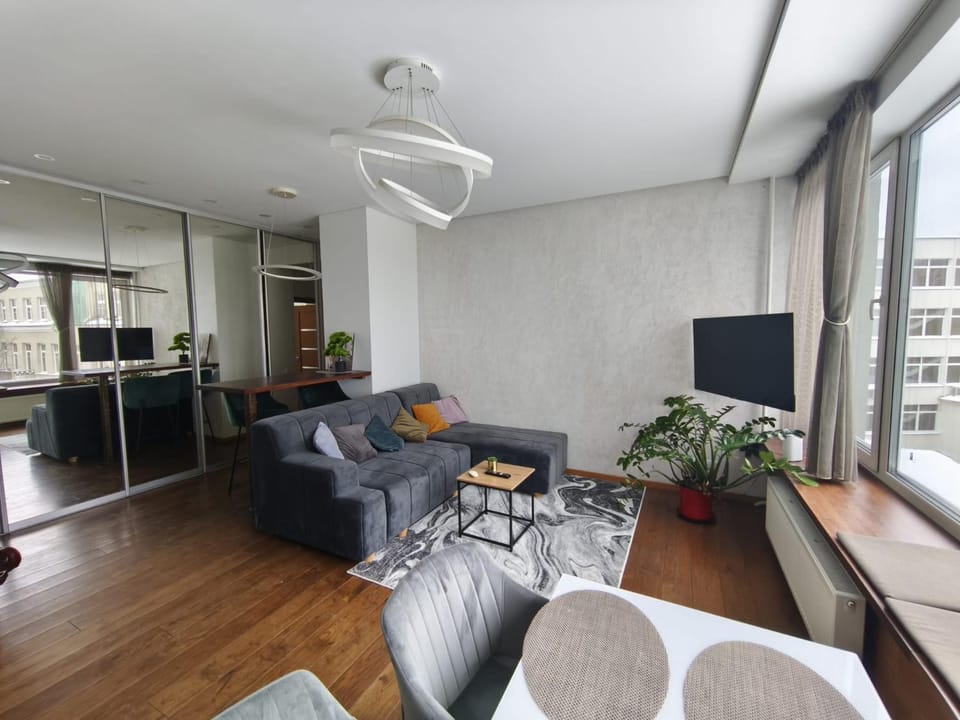 TV and multimedia, Living room, Dining area, wardrobe