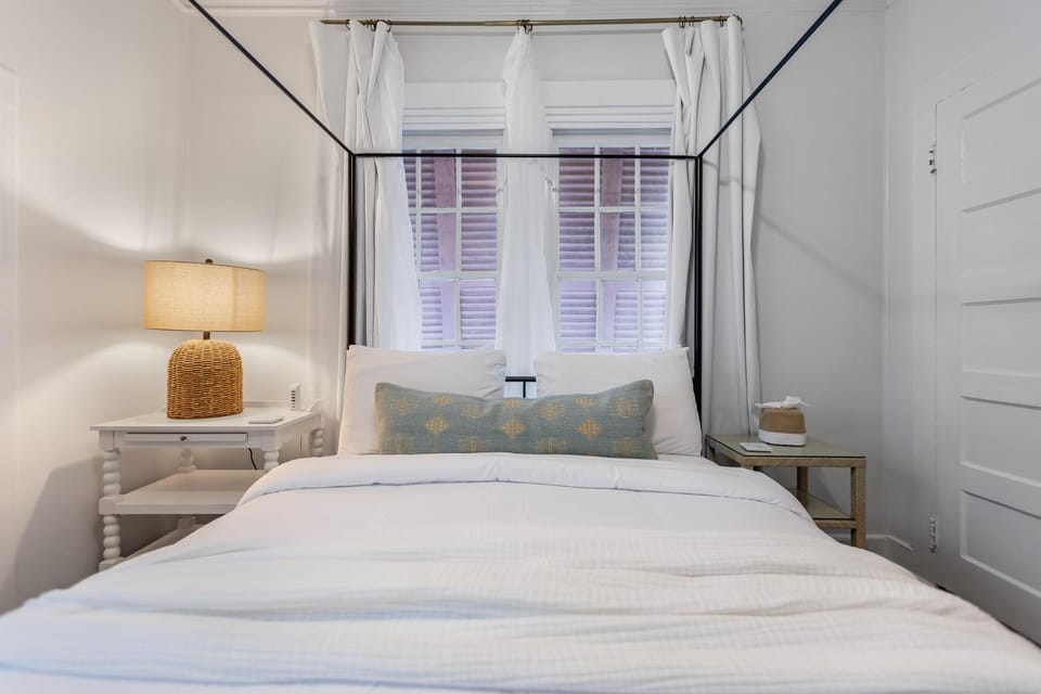 THE TRUMAN ROOM at Inn on Fleming Key West! Bed and Breakfast in Key West