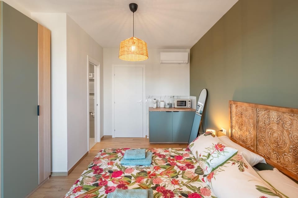 Coffee/tea facilities, Kitchen or kitchenette