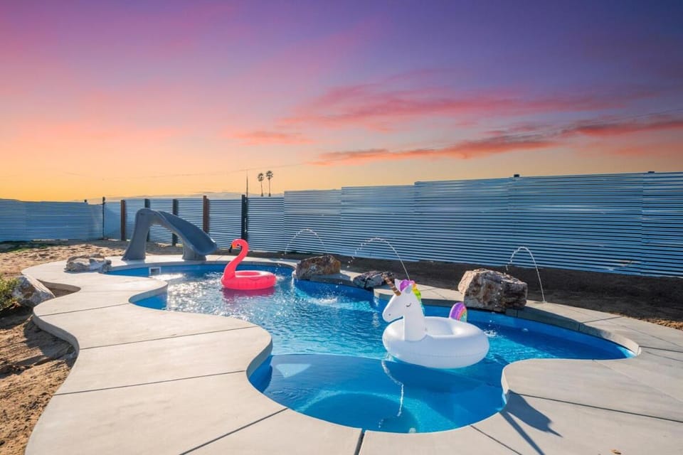 Swimming pool