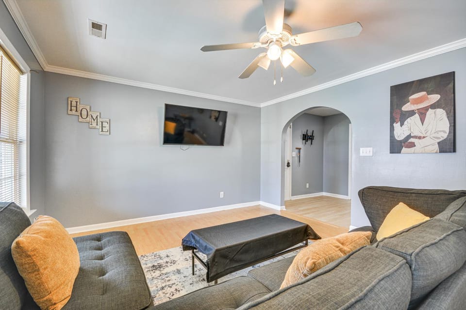 < 4 Mi to Dtwn Greensboro: Renovated Home w/ Yard! House in Greensboro