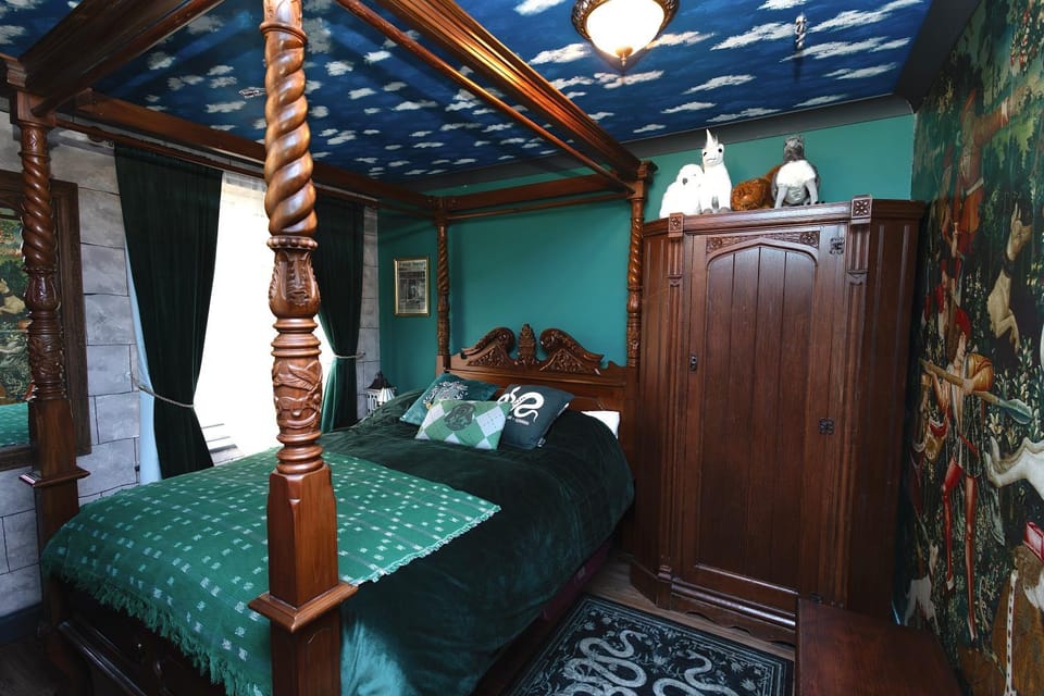 Quidditch Quarters Themed Property House in Watford