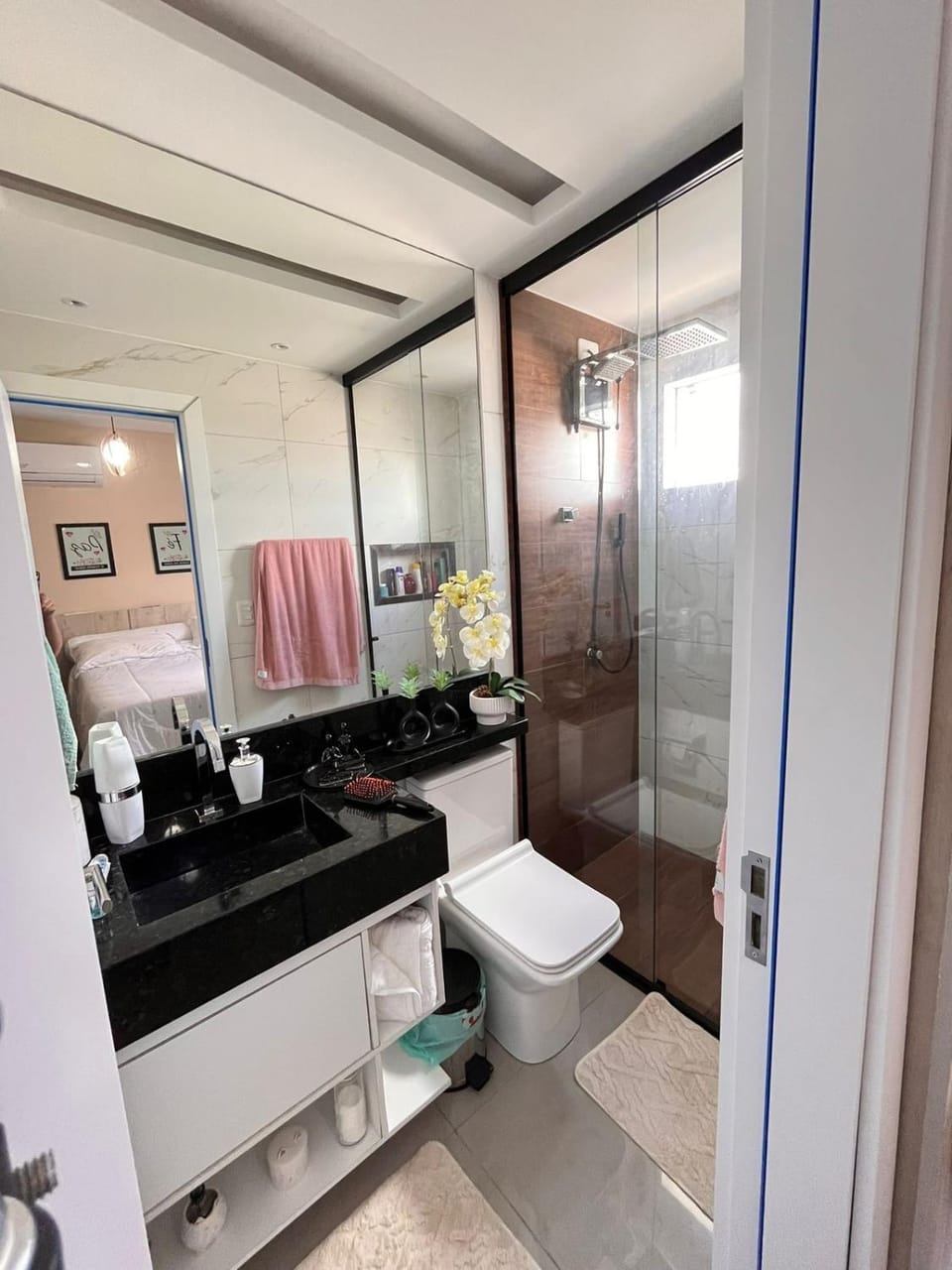 Shower, Bathroom, towels