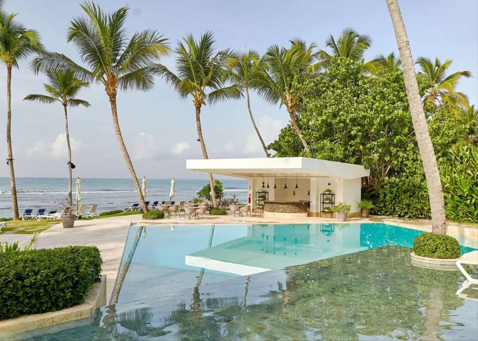 Day, Natural landscape, Garden, Garden view, Pool view, Sea view, Swimming pool, sunbed