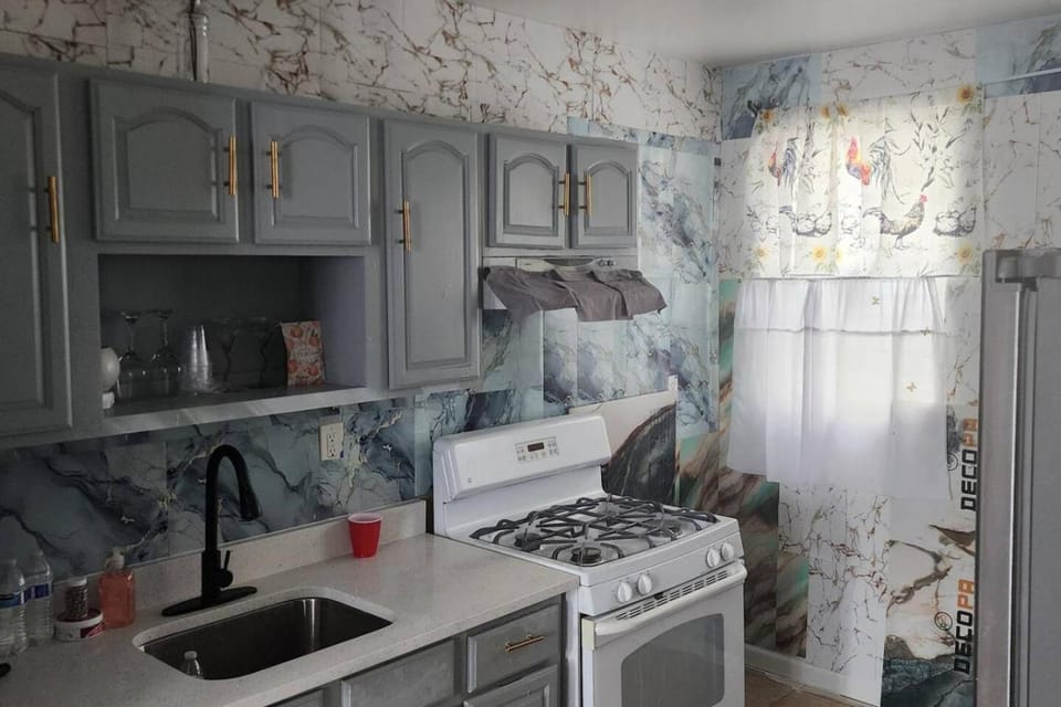 Massive 5 bedroom Close to NYC House in Irvington