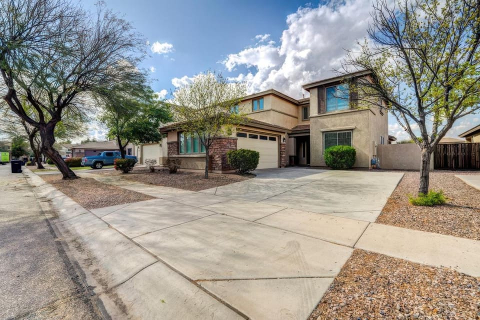 Desert Bliss Heated Pool Power Ranch Perks House in Gilbert