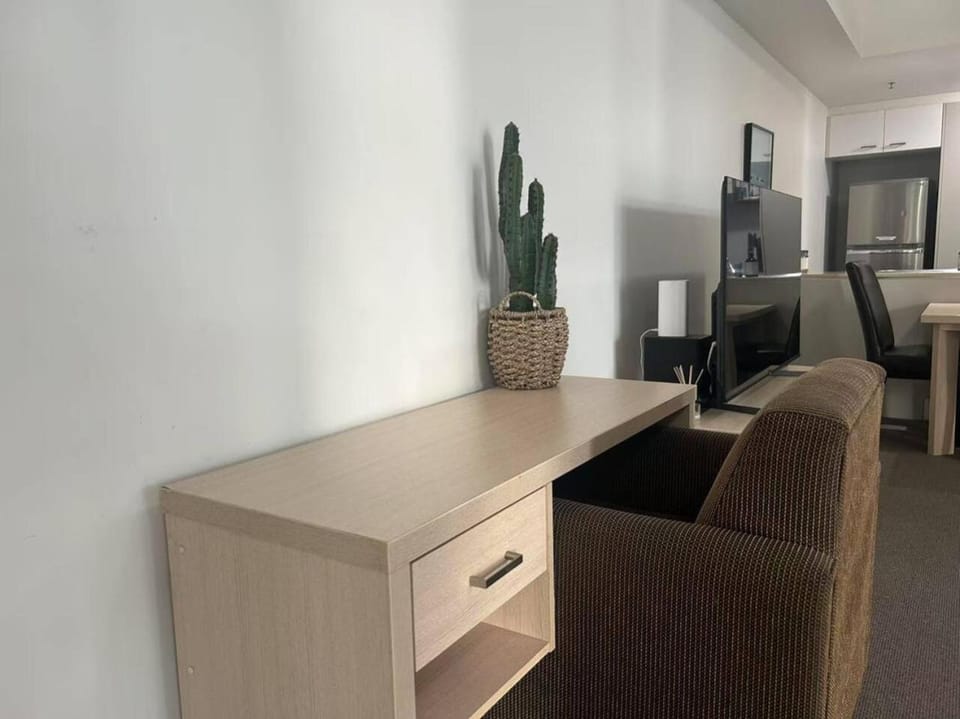 Affordable CBD 2Beds and Ducted AC Walk to everything Apartment in Brisbane City