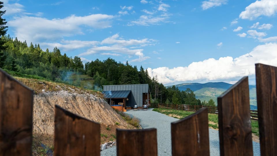Property building, Natural landscape, Mountain view