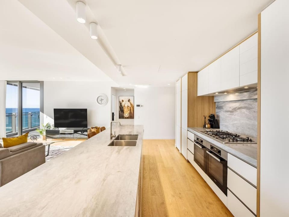 Luxe Broadbeach Escape 4BR with Ocean Views and Pool Apartment in Gold Coast