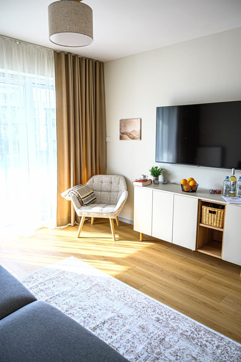 TV and multimedia, Living room, Seating area